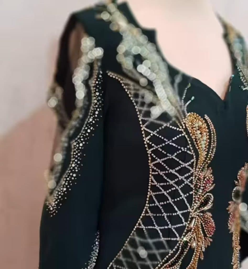 جواهردوزی لباس سمیه اسمعیل زاده در ملکان