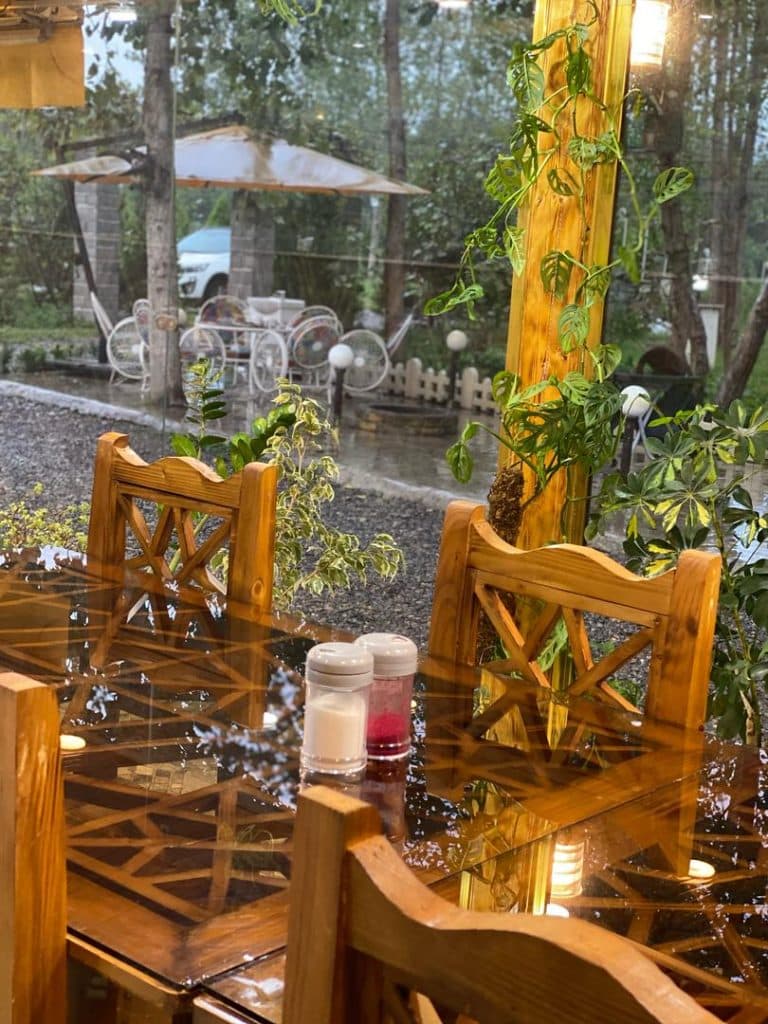 باغ رستوران جزیره آرامش در فومن