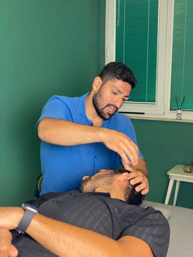 آموزشگاه فنی و حرفه ای ماساژ ماوی در گلباغ نماز رشت