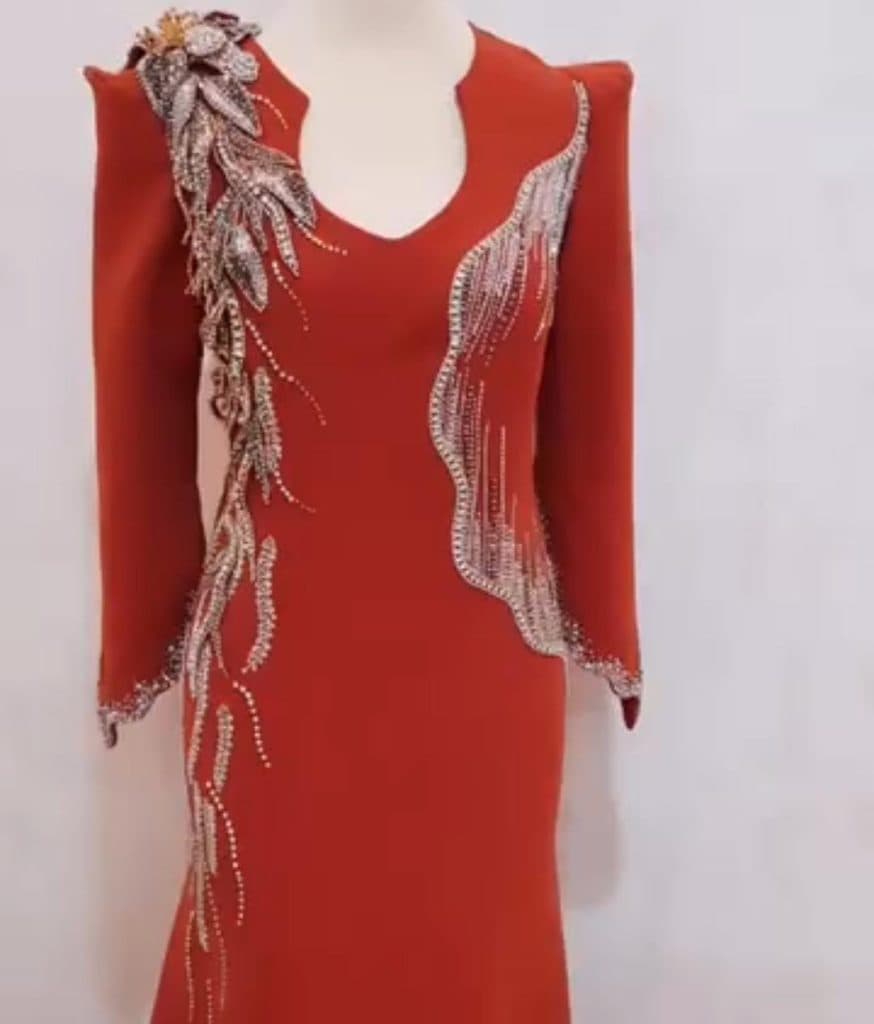 جواهردوزی لباس سمیه اسمعیل زاده در ملکان