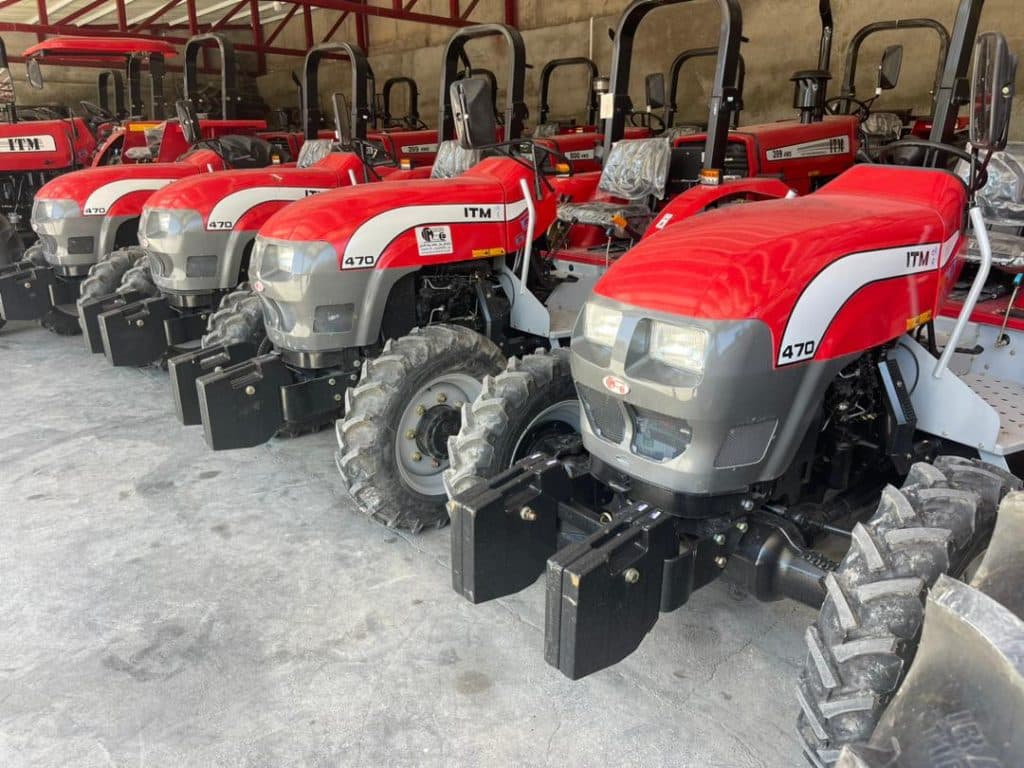 نمایشگاه ادوات کشاورزی متین در سقز