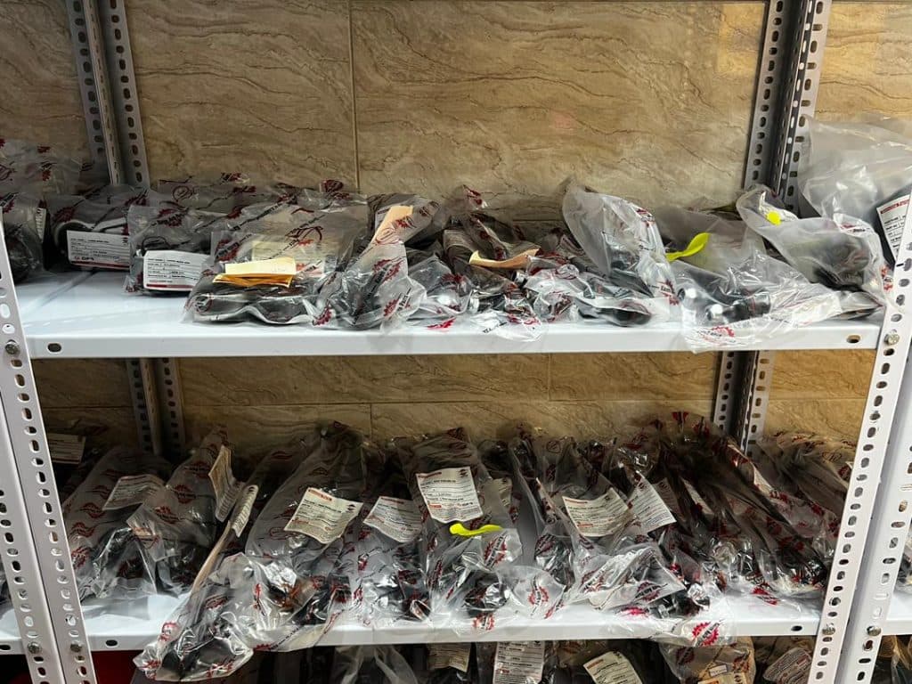 لوازم یدکی پورحسرت در انزلی