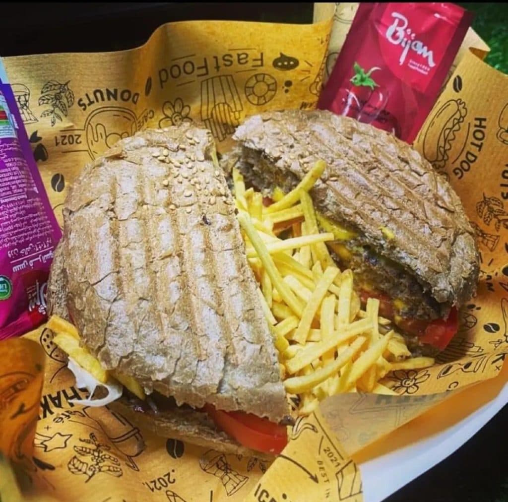 کافه فست فود رستر در اسلامشهر