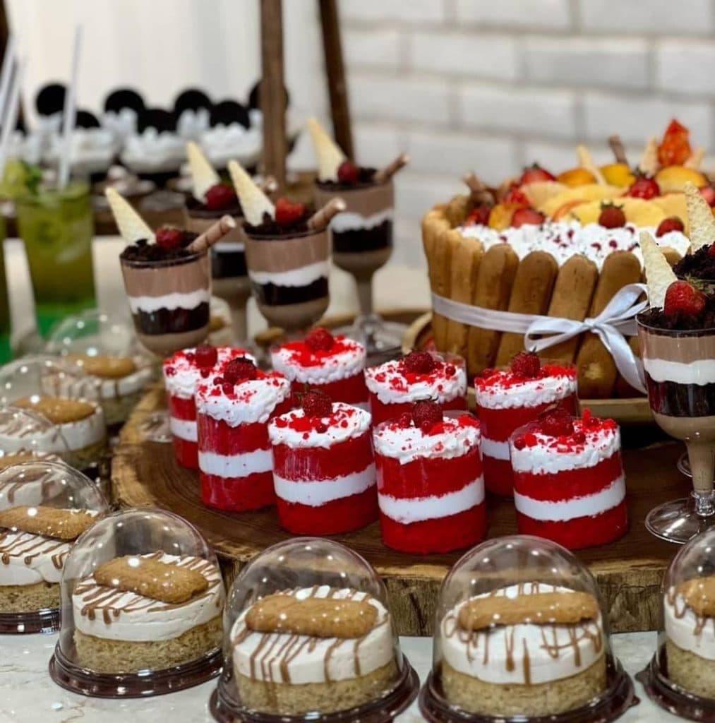 اجرای دیزاین میز پذیرایی فینگرفود و مزه روزا در بیرجند