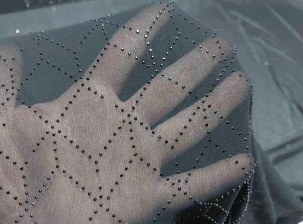 نگین کاری پارچه سلیمی در جوانرود