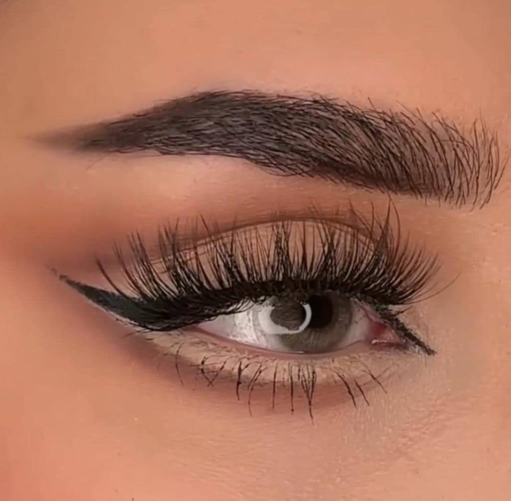 مرکز تخصصی زیبایی آیلا در درب قدیم دانشگاه آزاد بهبهان