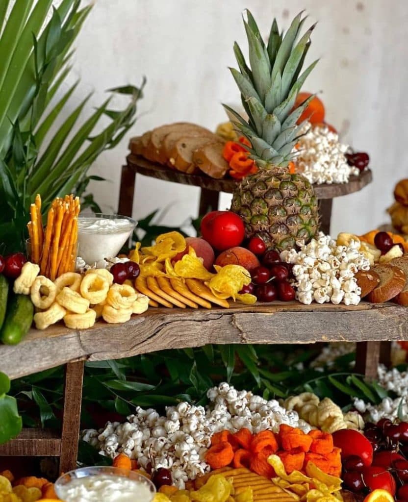 اجرای دیزاین میز پذیرایی فینگرفود و مزه روزا در بیرجند