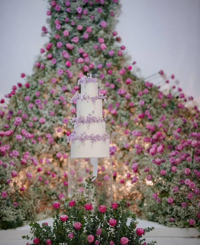 طراح و دیزاینر مراسم شراره مهدیزاده در مشهد