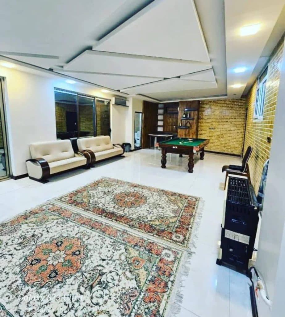 فروش و اجاره باغ ویلا اسف در باغ بهادران اصفهان