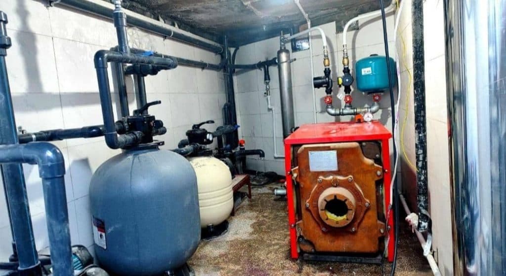 اجرای استخر و جکوزی رودگر در نوشهر