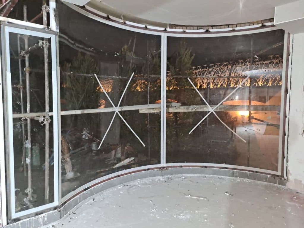 تولید شیشه لمینت خم و تخت کیان اسپادانا حیدری در زینبیه شمالی اصفهان