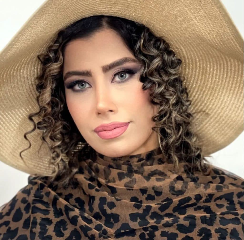 آموزشگاه مراقبت زیبایی و آرایشگری محبوب در زاهدان