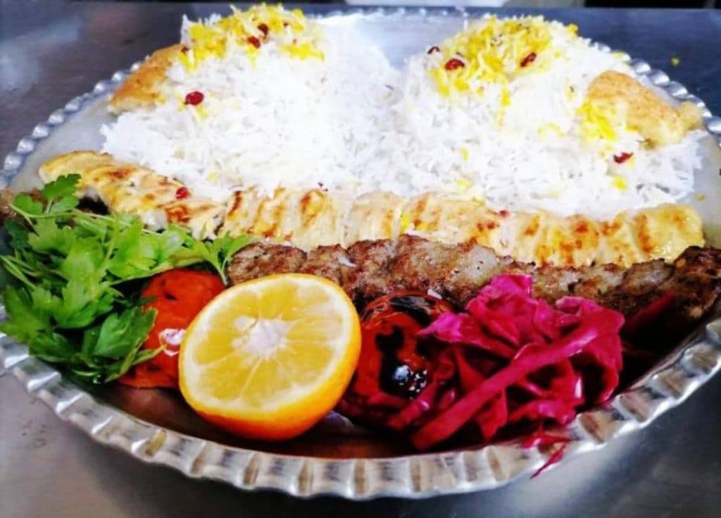 رستوران سیمرغ در نیشابور