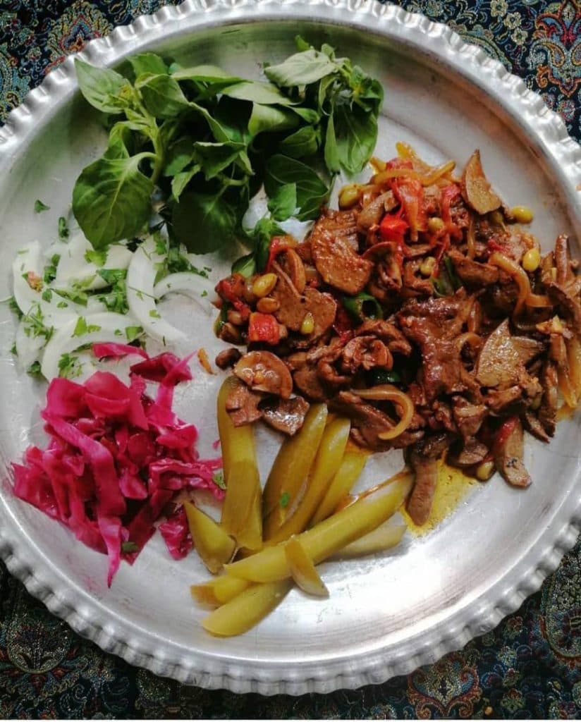 کافه رستوران سنتی قدیم ندیما در نیشابور