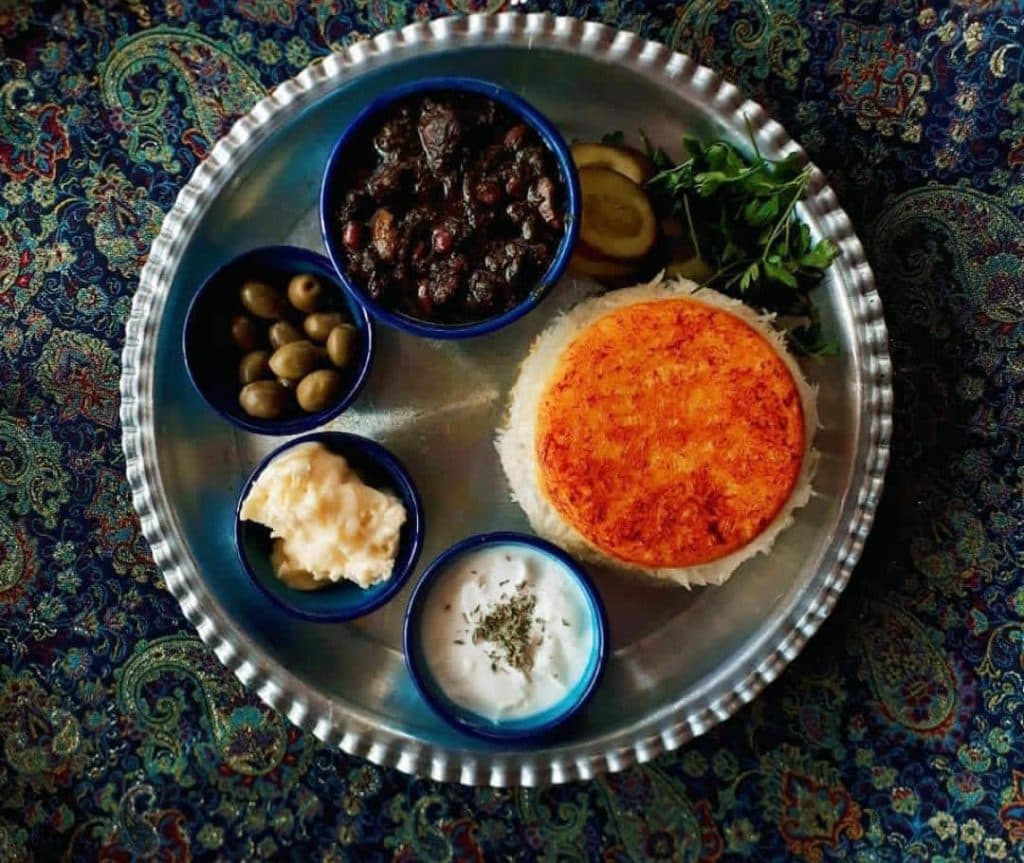 کافه رستوران سنتی قدیم ندیما در نیشابور