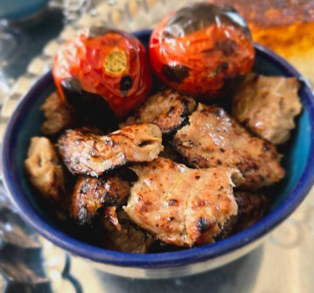 کافه رستوران سنتی قدیم ندیما در نیشابور