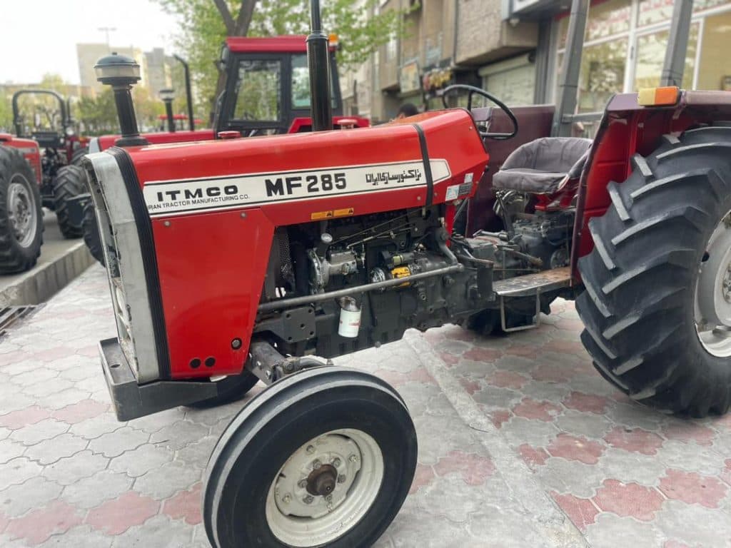 نمایشگاه ادوات کشاورزی متین در سقز