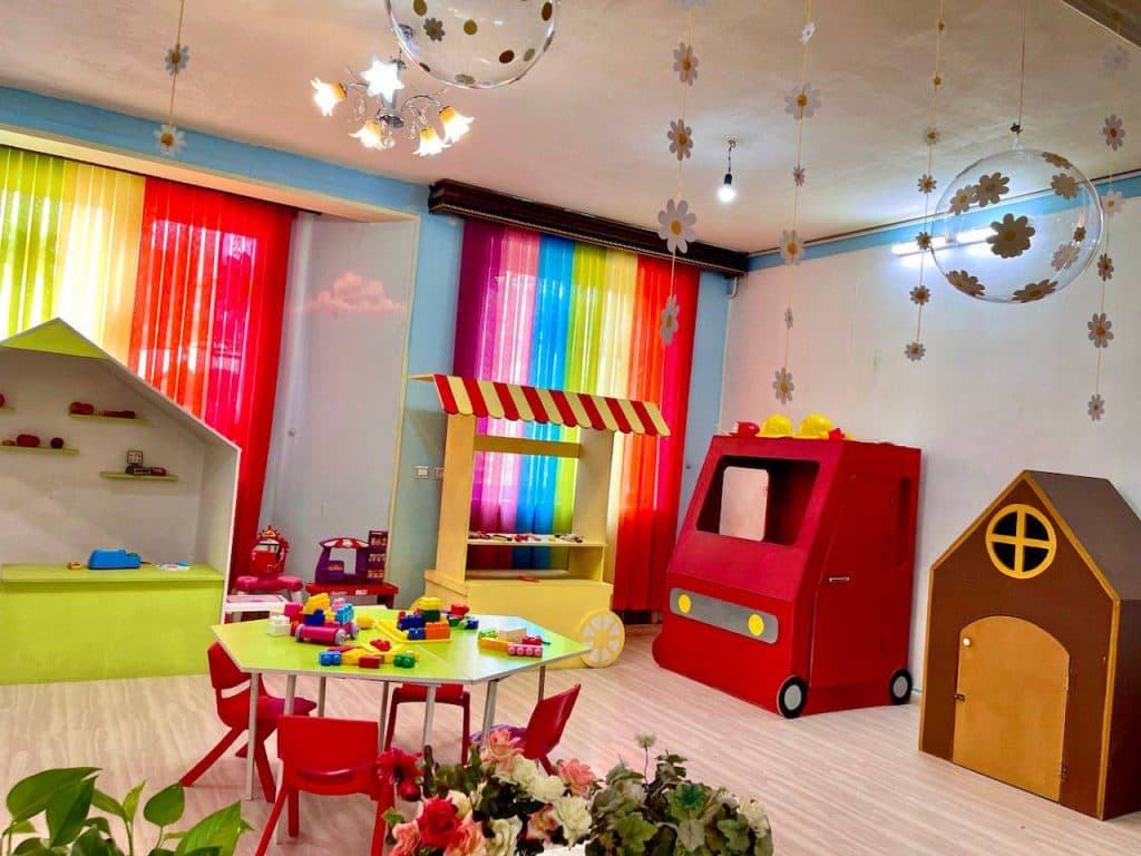 موسسه آموزش زبان کودک و نوجوان شادان در بیرجند