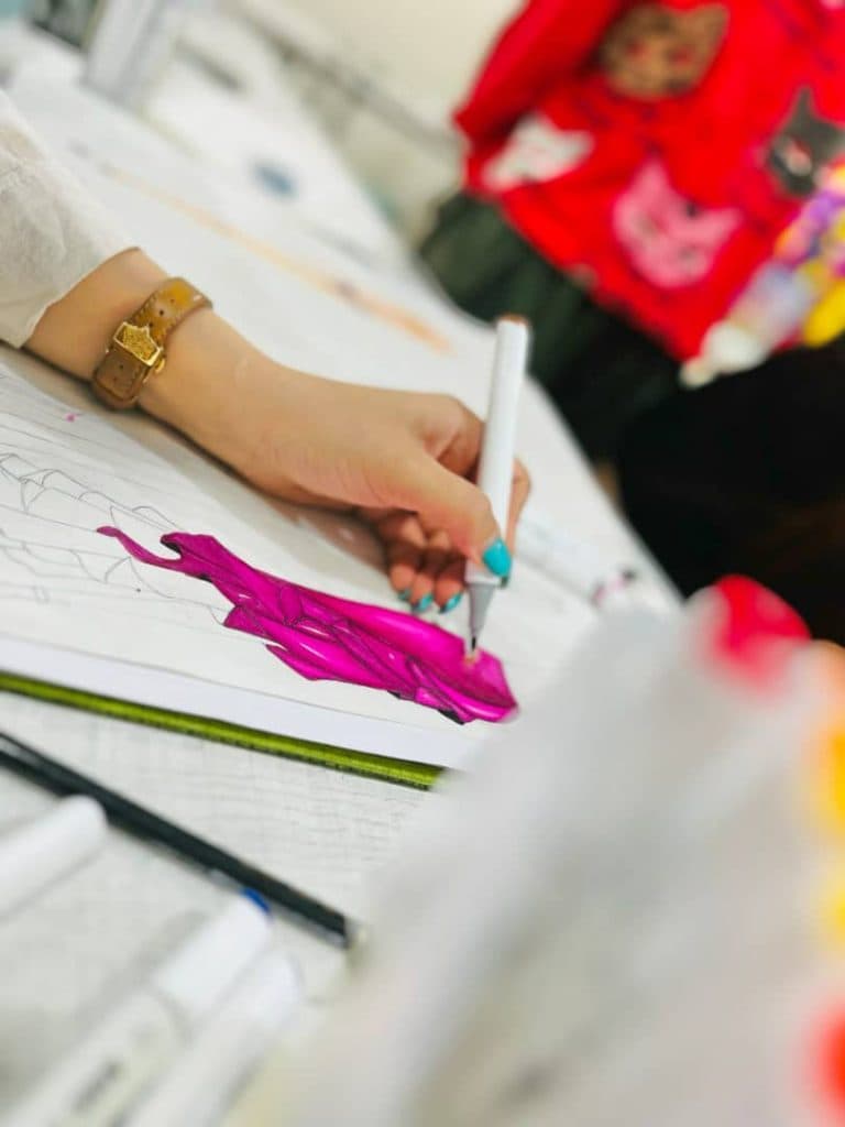 موسسه آموزشی طراحی لباس cip دیباآموز در دزفول