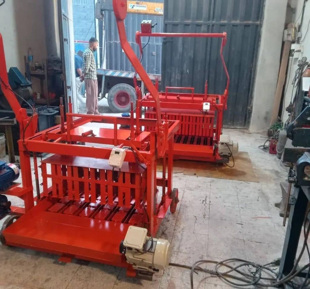 ساخت ماشین آلات ساختمانی پارس تکنیک در انزلی