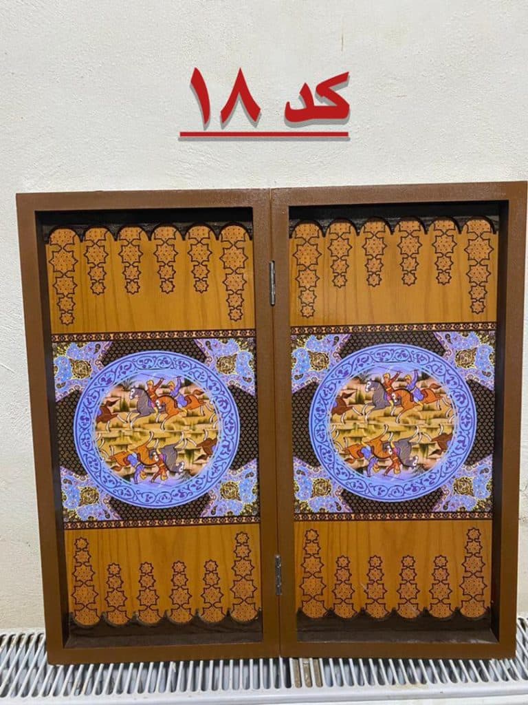 کارگاه تولیدی تخته نرد و سینی چوبی پاسارگاد در سنندج