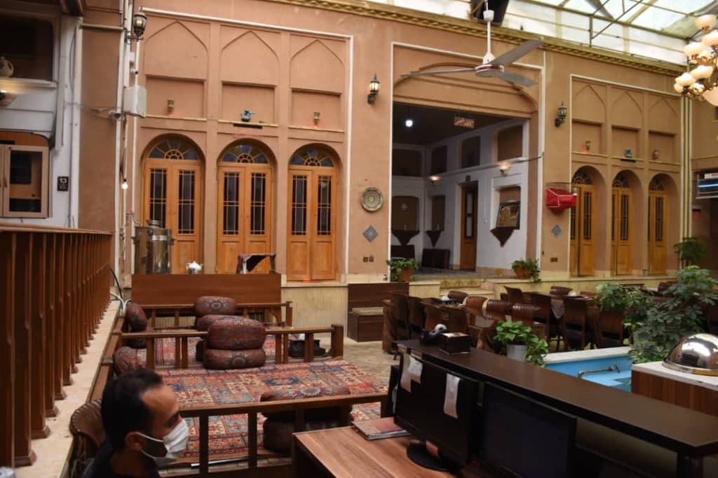 هتل سنتی خوان دوحد در چهارراه سلمان یزد