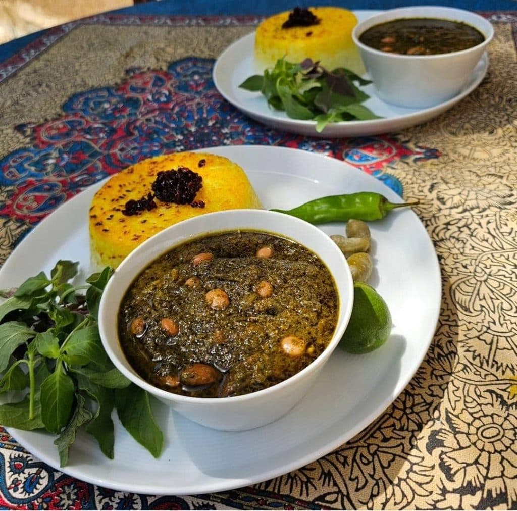 عمارت بومگردی کوچه باغ در اصفهان