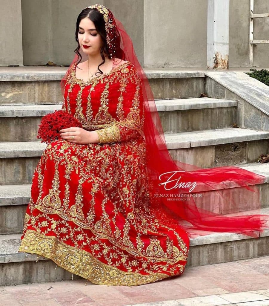 مزون لباس عروس الناز حمزه پور در پیرانشهر