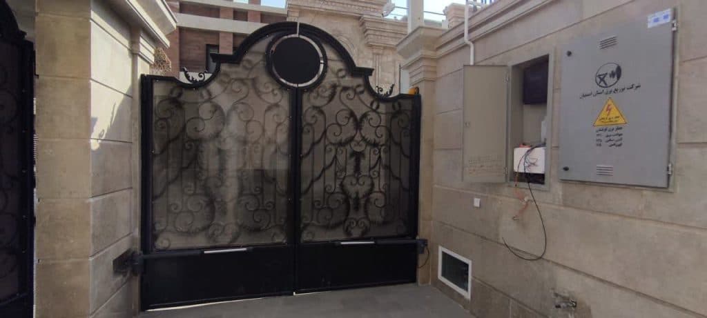 فروش خدمات کرکره برقی و جک پارکینگی کنترل ایمن در کاشان