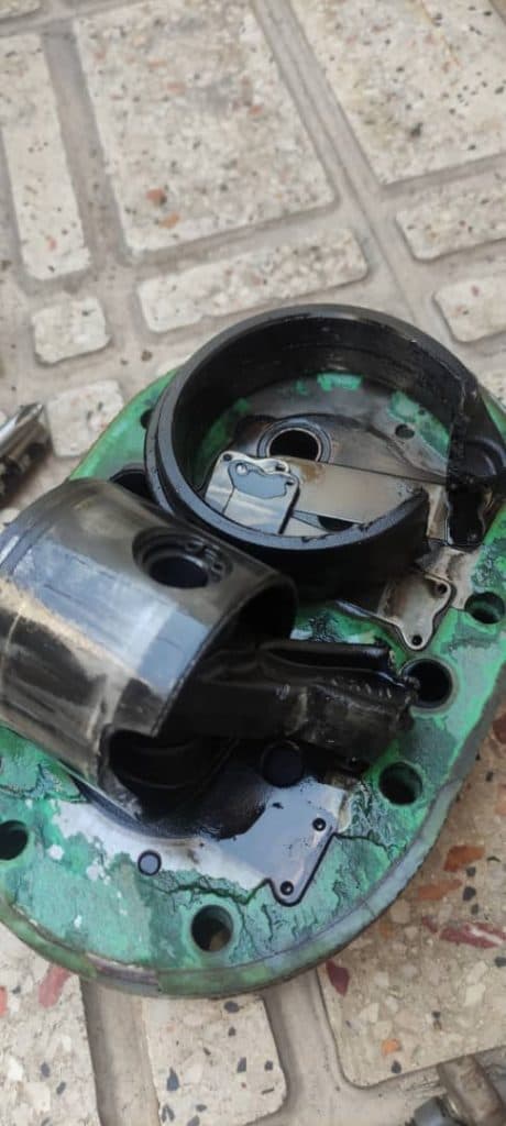 ساخت و تعمیر سردخانه بالای صفر و زیر صفر دما گستر جنوب در قشم