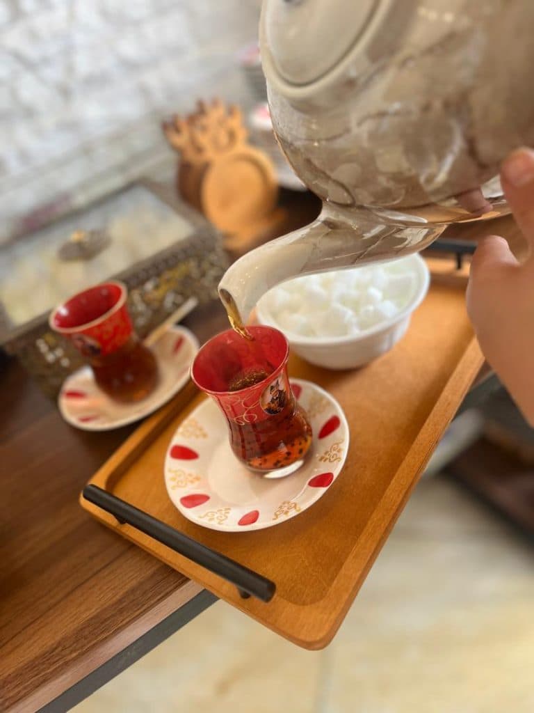 کافه طباخی مستر کله در کرج