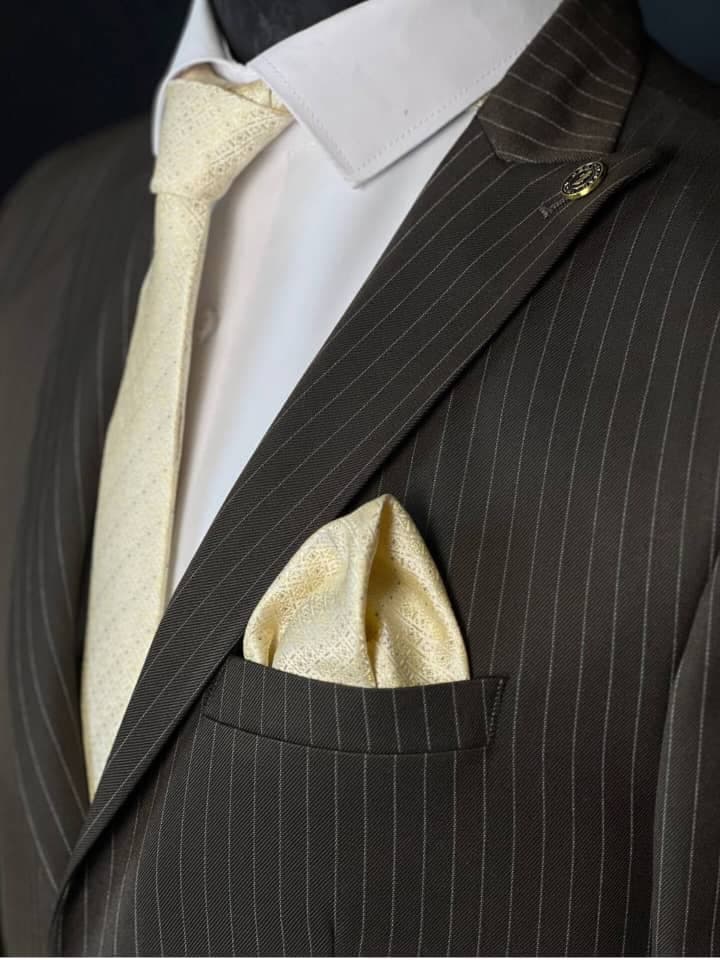 فروشگاه کت و شلوار عظیمی در قزوین