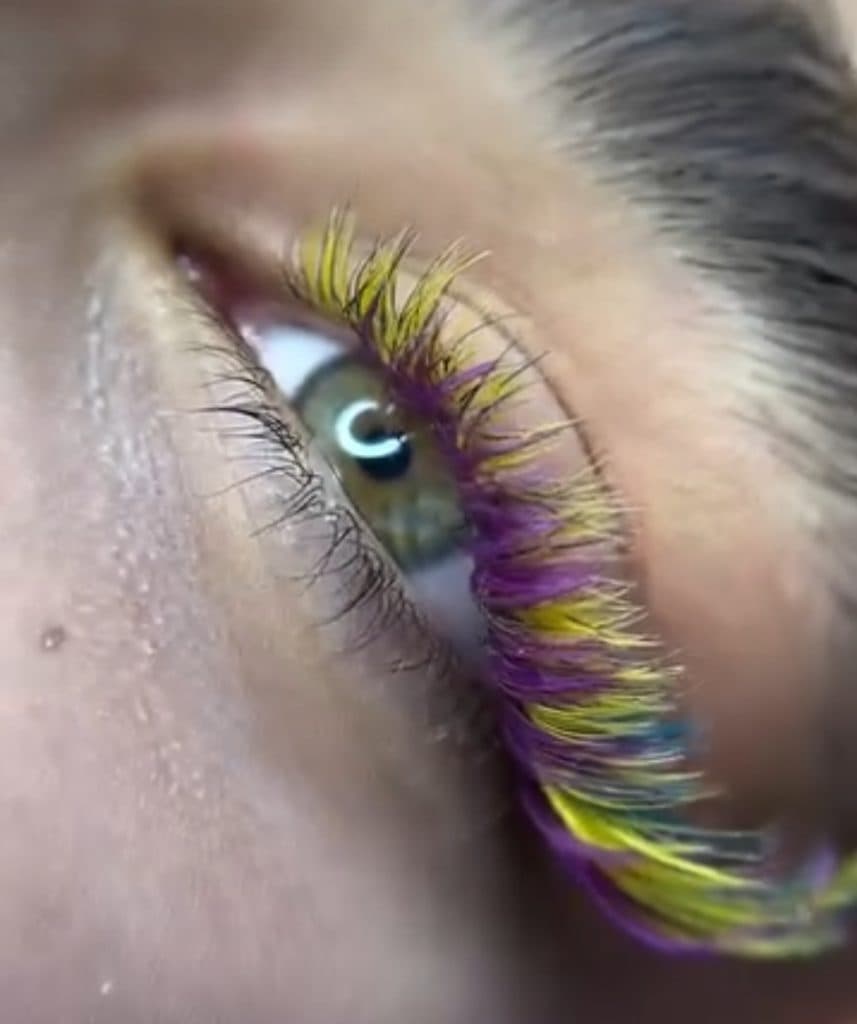 آموزش و خدمات تخصصی اکستنشن مژه بهشاد اصفهانی در اصفهان