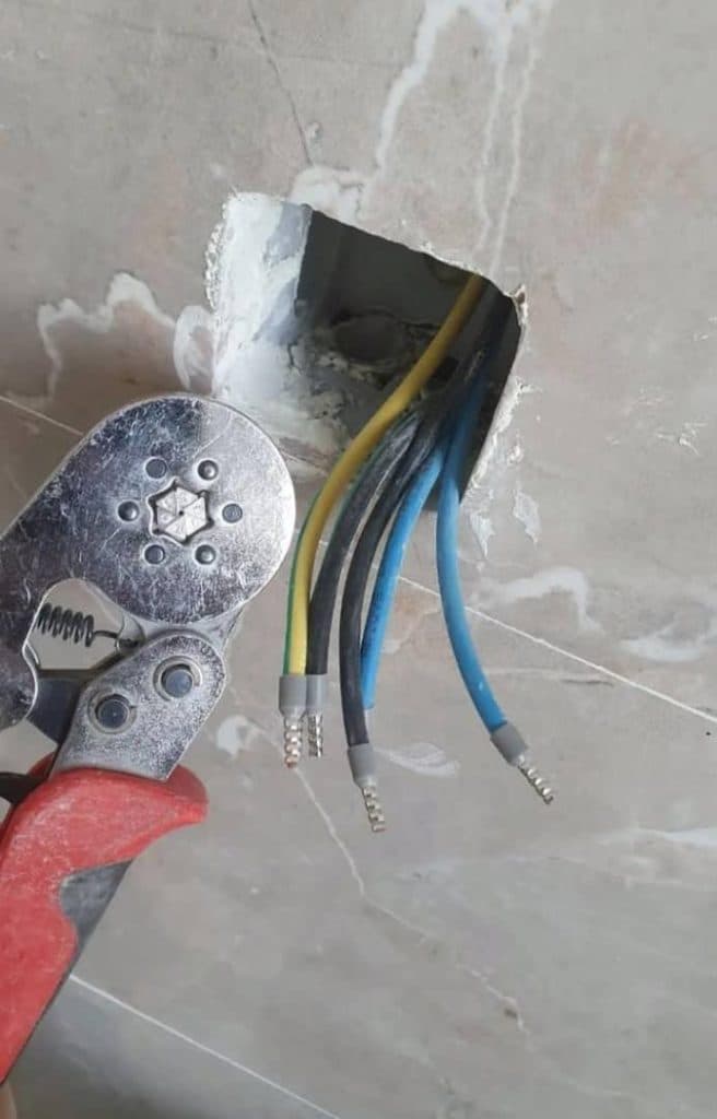 برقکاری ساختمان مرتضی زاده در رحیم آباد