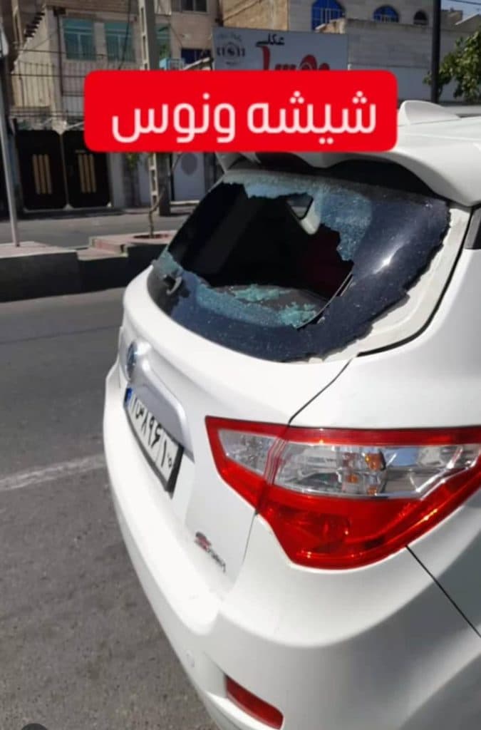 شیشه اتومبیل ونوس در شهر قدس