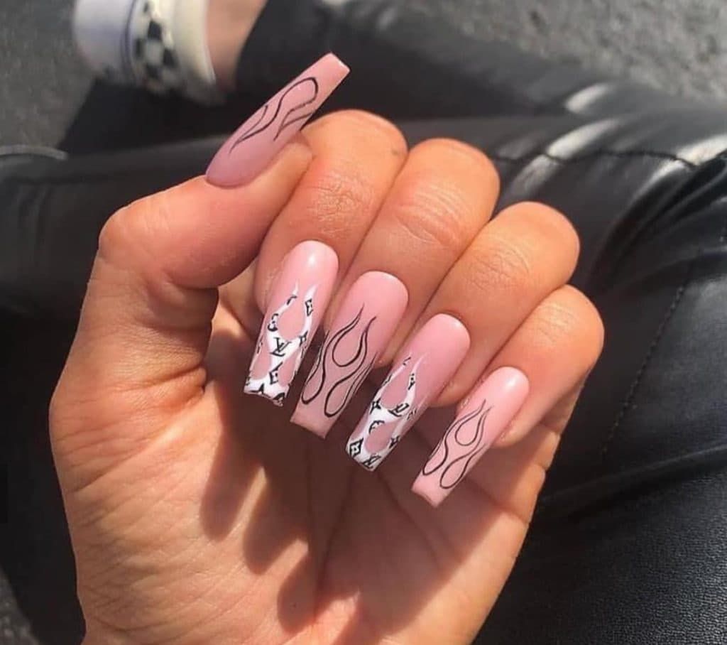 سالن زیبایی فائزه شاهوردی در مطهری بوشهر