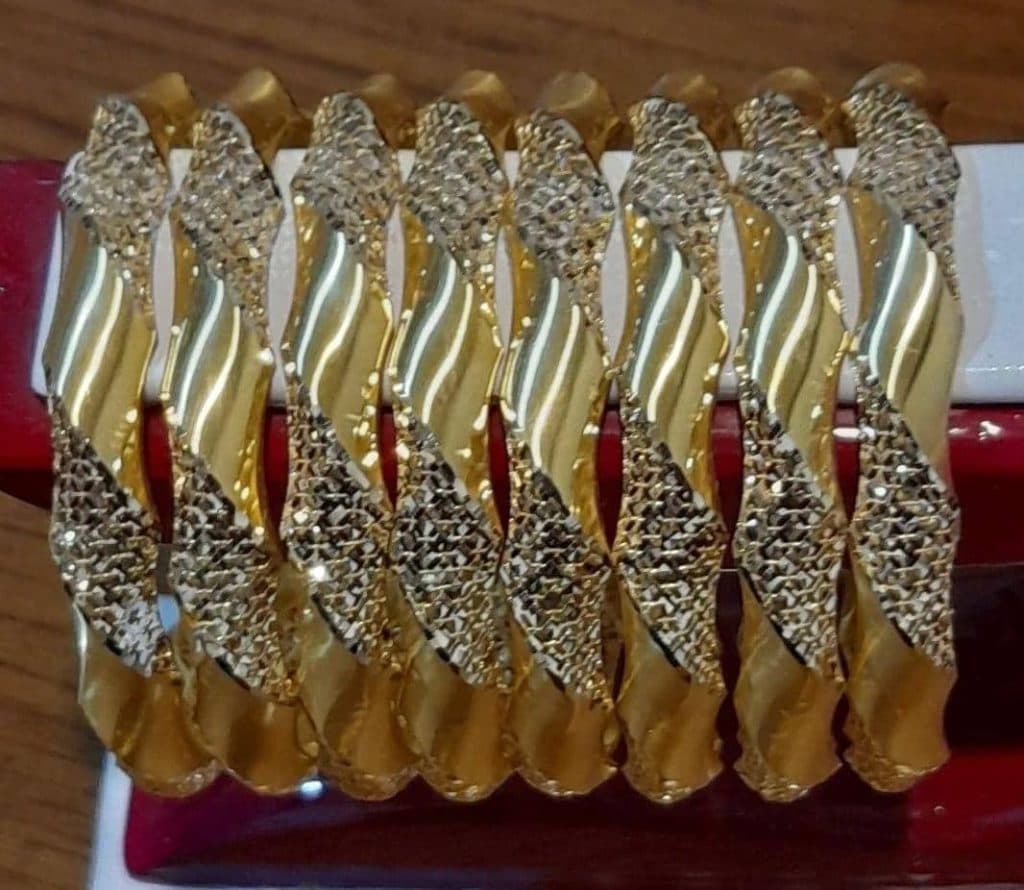 خرید و فروش طلا و جواهر کم اجرت نایس در حکیم اصفهان