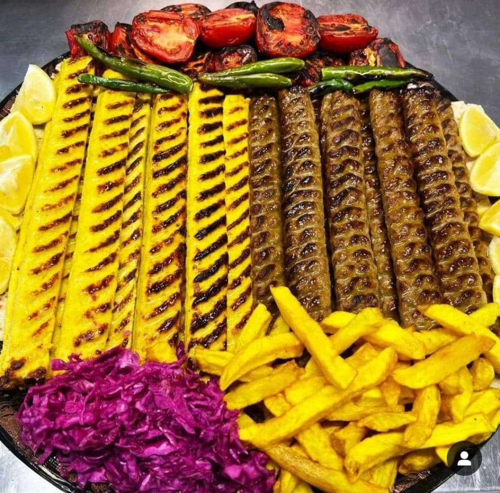 کترینگ کبابچی در شیراز