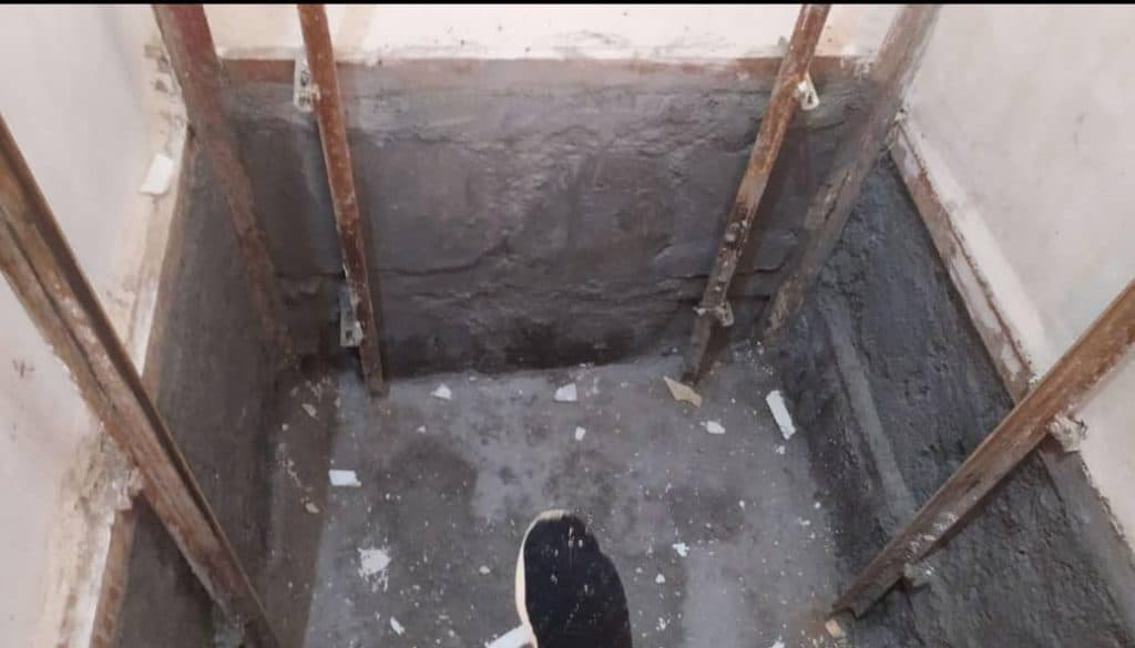 اجرای عملیات عایق بندی سازه های بتنی رابحی در بندر ماهشهر