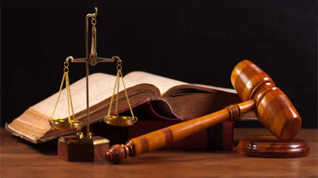 وکیل کیفری و حقوقی پایه یک دادگستری مجتبی اکبری در قروه