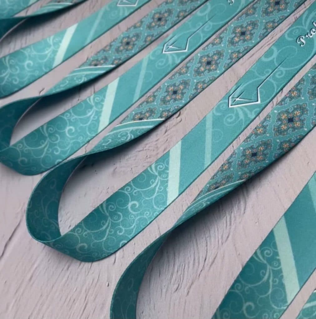 تولید و چاپ بندآویز گردنی و آیدی کارت نمایشگاهی رادمان در بازار تهران