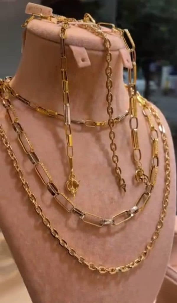 جواهری پری ماه در تنکابن