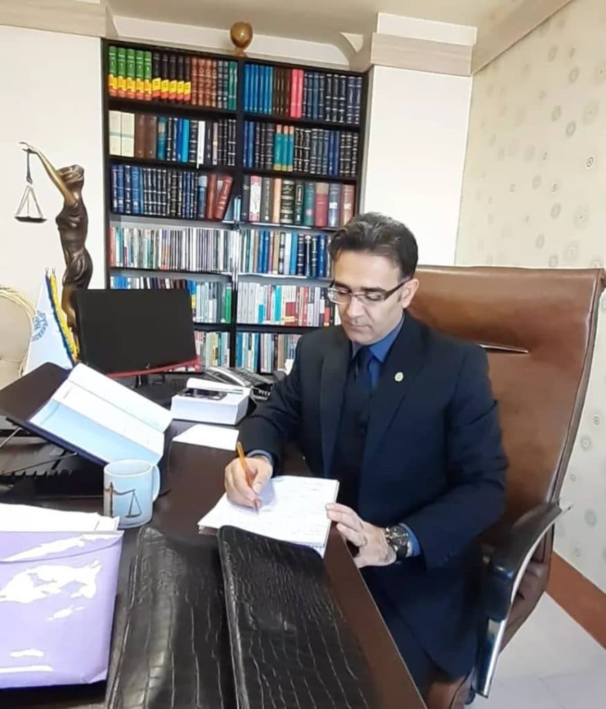 وکیل پایه یک دادگستری حجت کاتوزیان در منطقه 5 تهران
