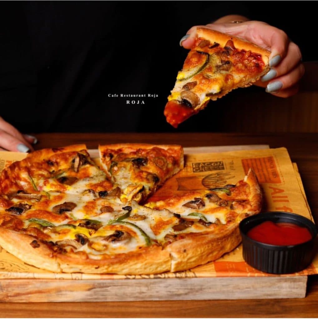 کافه رستوران روجا در غازیان انزلی