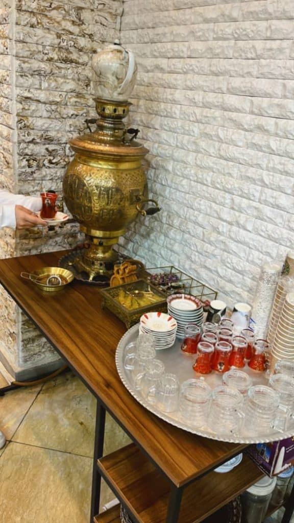 کافه طباخی مستر کله در کرج
