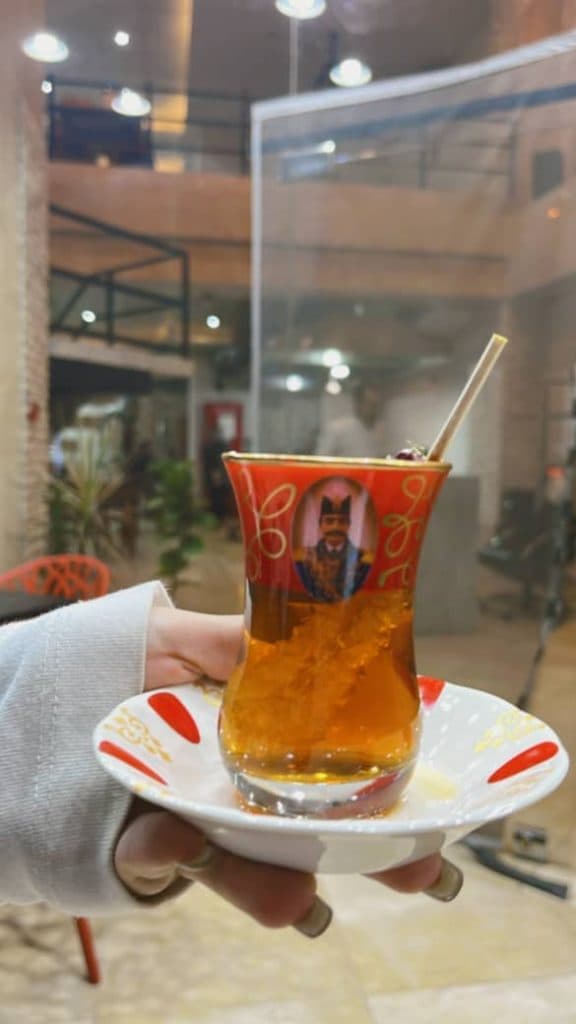 کافه طباخی مستر کله در کرج