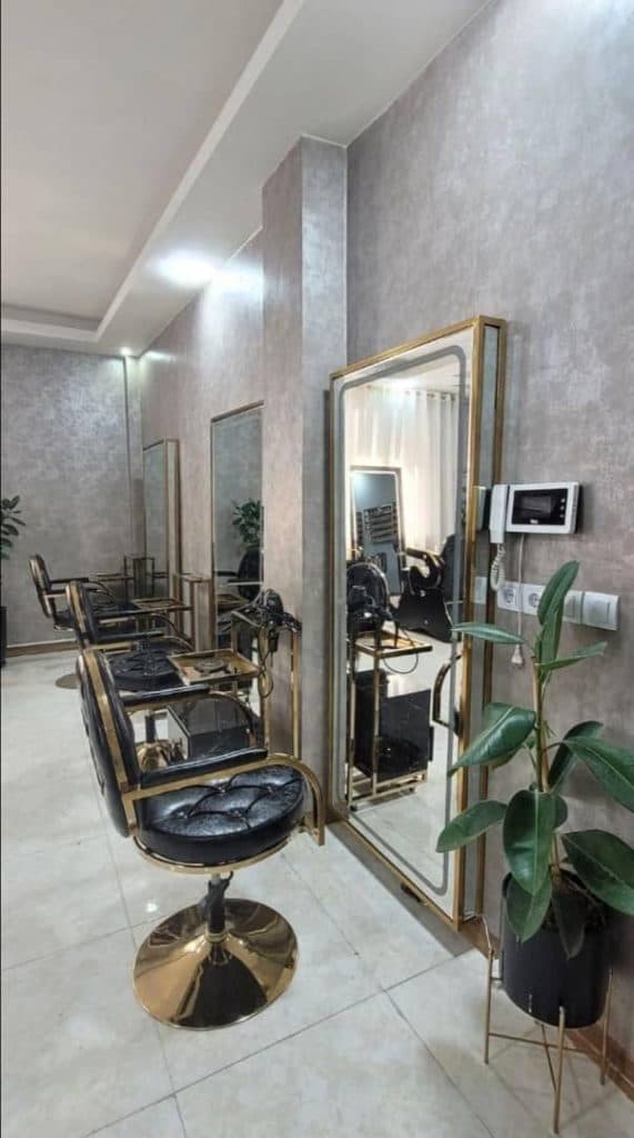 سالن زیبایی cip ثریا قنبری در صددستگاه اهواز