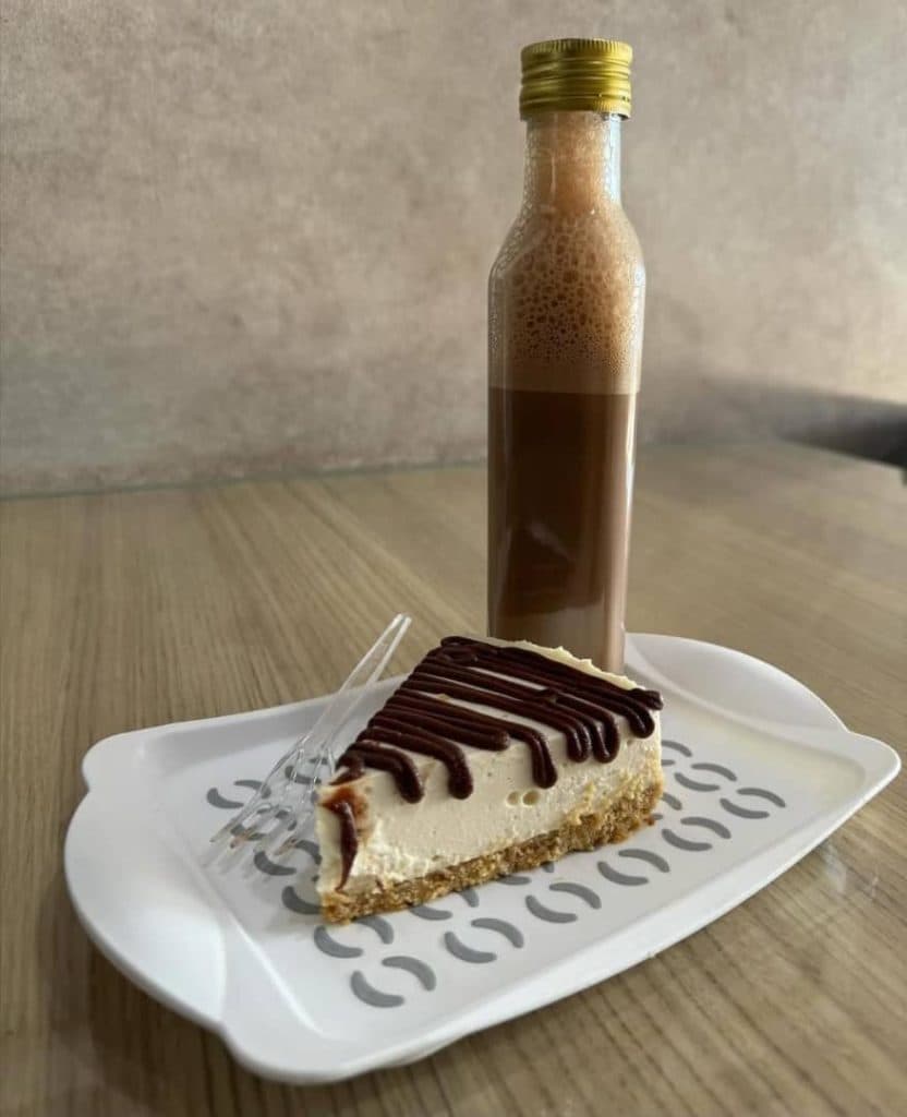 کافه ناب در لطیفی