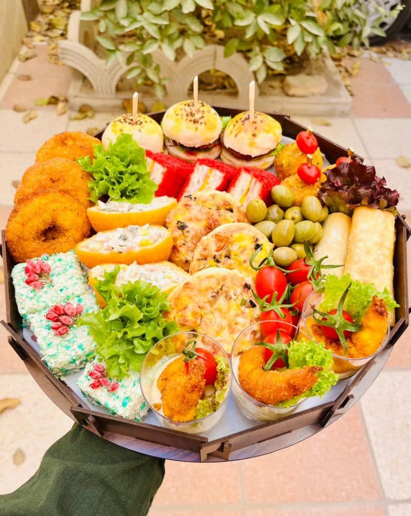 فینگرفود نگار در اصفهان