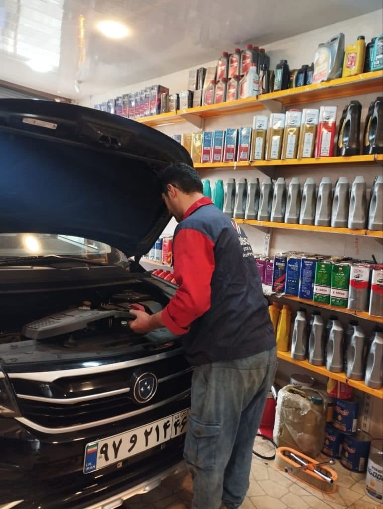 تعویض روغنی و لاستیک فروشی برادران شمشادی در رشت آباد کوچصفهان